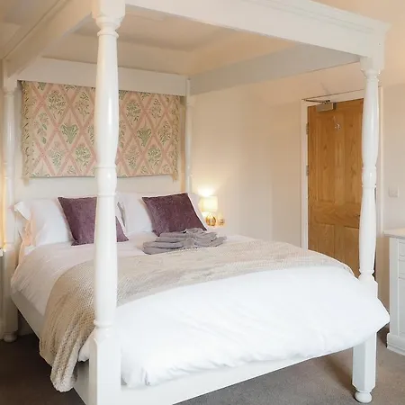 The Horngarth * Whitby